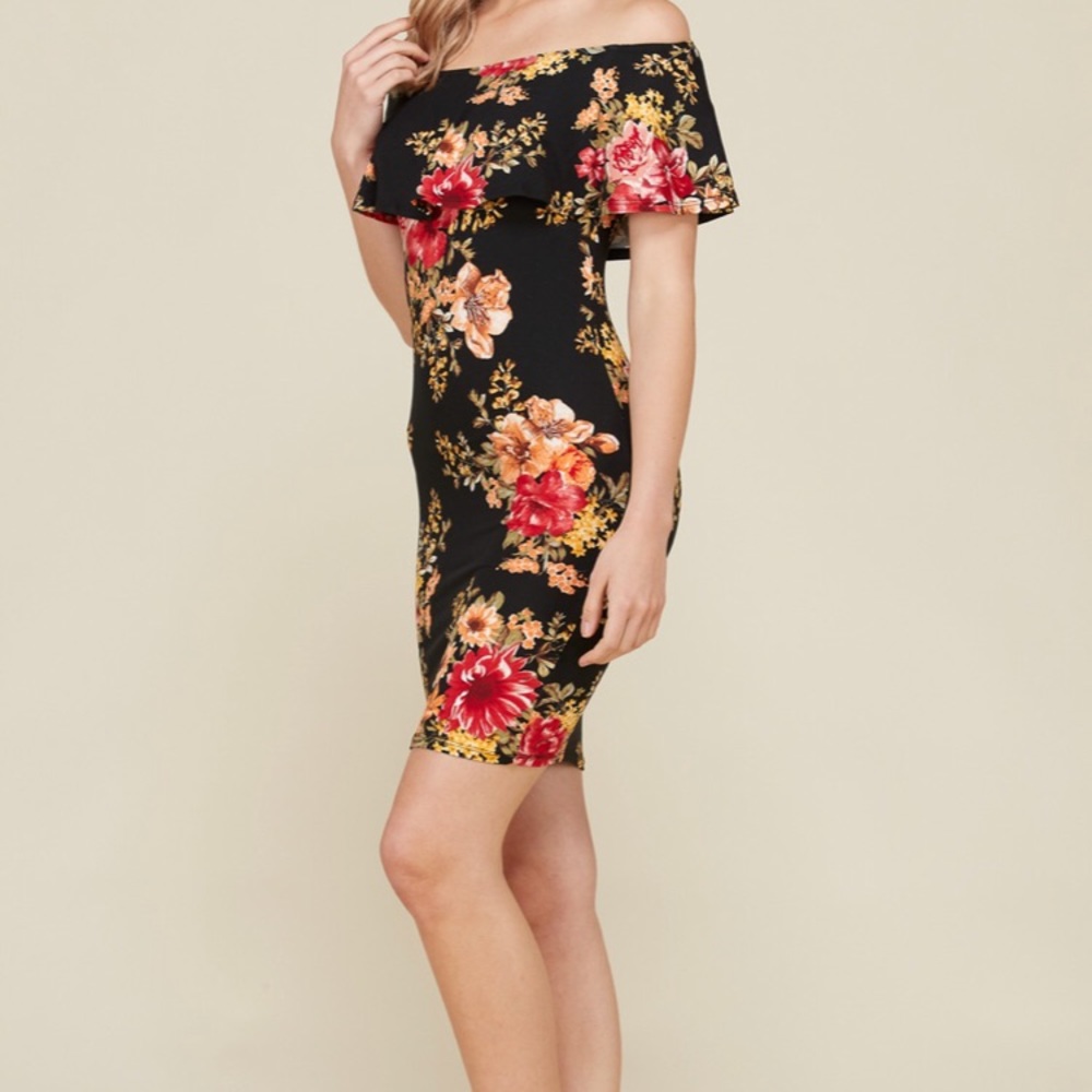 ❤️Last One!❤️Floral off shoulder body con dress - Picture 3 of 4